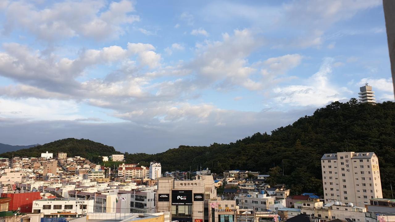 Jinhae Intercity Hotel Cshangvon Kültér fotó